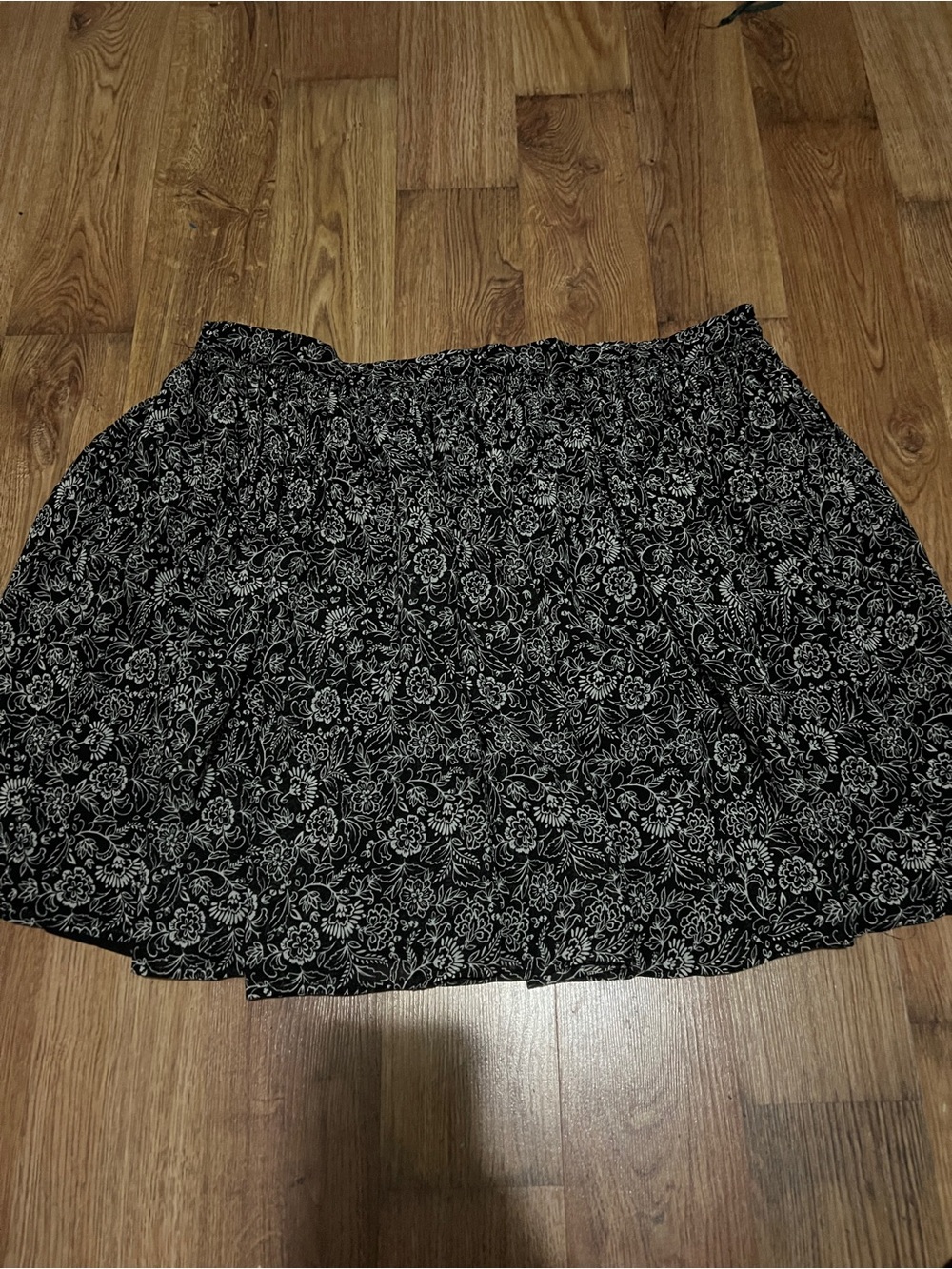 Dynamite Black Floral Skater Skirt